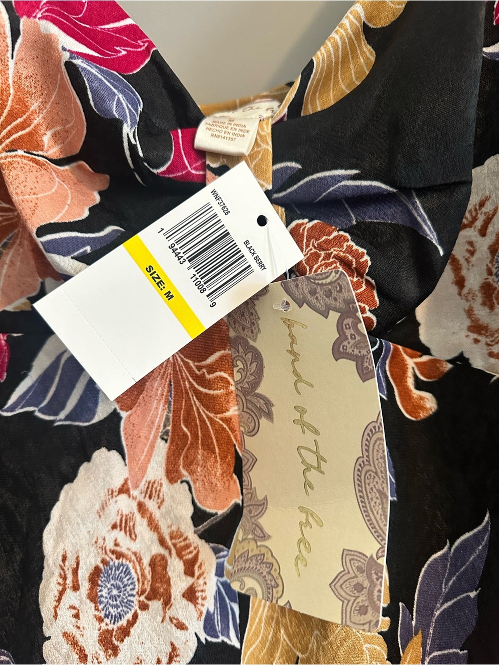 NWT Band of the Free Astrid Black Floral Puff Sleeve Midi Dress Size M - Picture 5 of 6